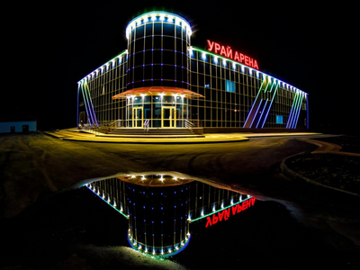 Крытый каток «Урай-Арена». В здании располагаются: тренажёрный зал, зал хореографии.